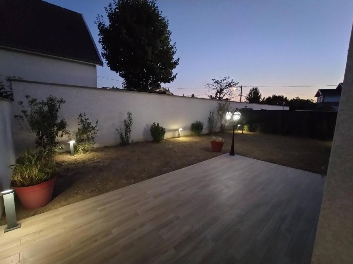 Logement Cosy Neuf Avec Jardin Mions Exteriér fotografie